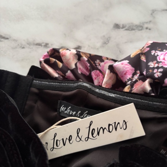 For Love & Lemons Nwt Black Velvet Off Shoulder Floral Sleeve Kate Corset Top - Picture 7 of 7